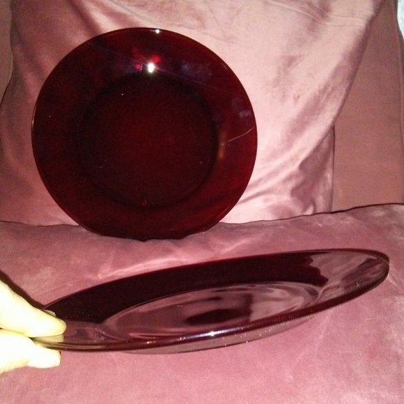 1 Ruby Red Glass Dish Bread Plate Anchor Hocking Dessert Sandwich 60s - Picture 4 of 5